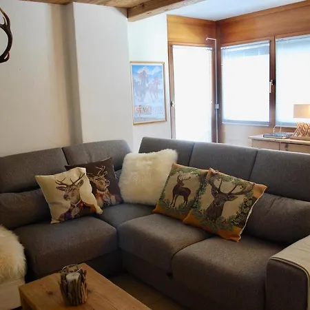 Penthouse Great View Apartman St. Moritz